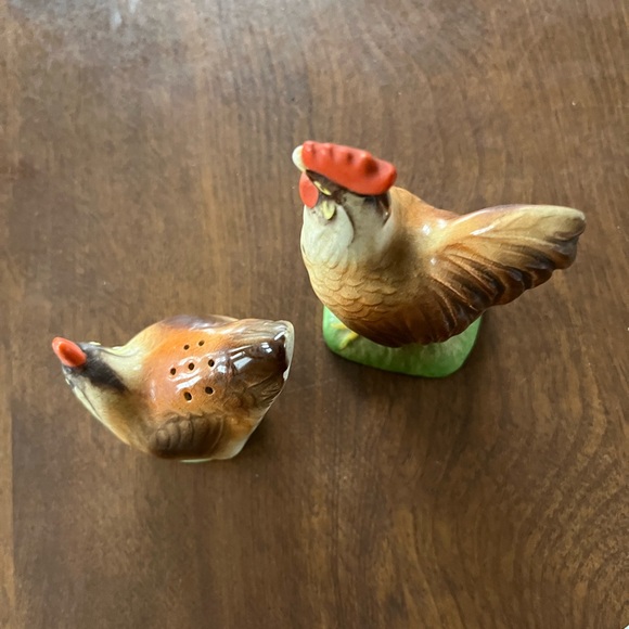 Chicken and rooster - Picture 3 of 3